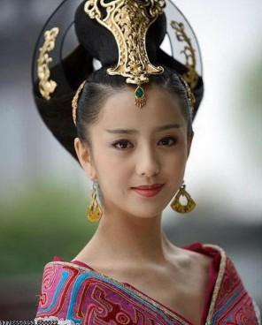陈励